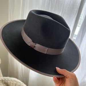 COPY - GigiPip Monroe Rancher Grey